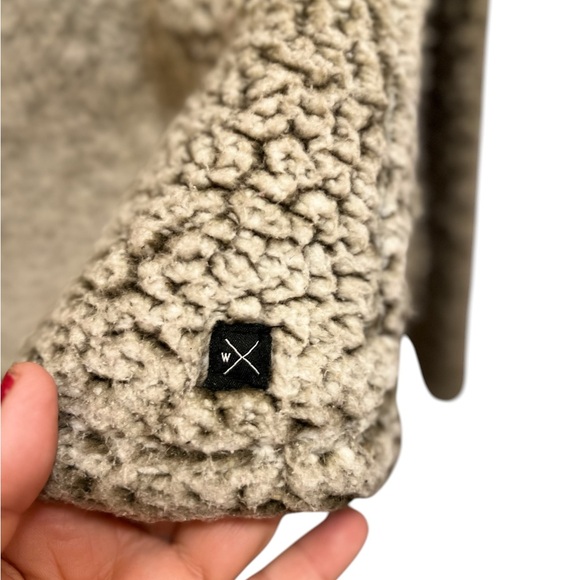 W Departwest Faux Fur Pullover 1/4 Front Zipper Opening Top Size M - Picture 4 of 5